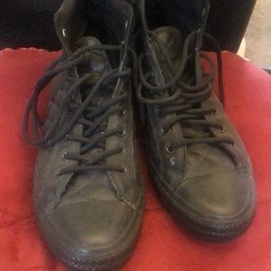 Men’s Converse Chuck Taylor’s black high tops size 12